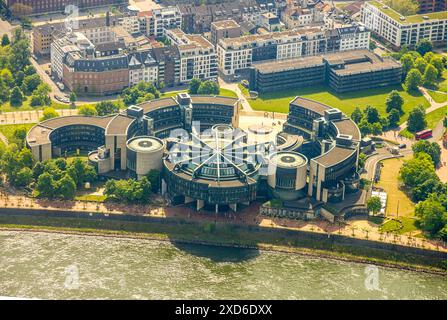 Vue aérienne, bâtiment NRW Landtag Rhénanie du Nord-Westphalie sur le Rhin, port, Düsseldorf, Rhénanie, Rhénanie du Nord-Westphalie, Allemagne, Aerial ph Banque D'Images