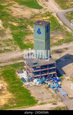 Vue aérienne, quartier des verriers, monument historique, chantier avec nouveau bâtiment pour quartier vert et urbain, ancienne verrerie de Gerresheim, Banque D'Images
