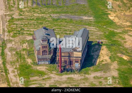 Vue aérienne, quartier des verriers, monument historique, chantier avec nouveau bâtiment pour quartier vert et urbain, ancienne verrerie de Gerresheim, Banque D'Images