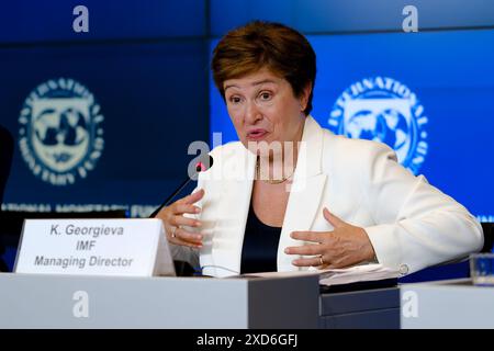 Luxembourg, Luxembourg. 20 juin 2024. Kristalina Georgieva, directrice générale du Fonds monétaire international (FMI), intervient lors d’une conférence de presse à la suite d’une réunion de l’Eurogroupe à Luxembourg, le jeudi 20 juin 2024. Crédit : ALEXANDROS MICHAILIDIS/Alamy Live News Banque D'Images