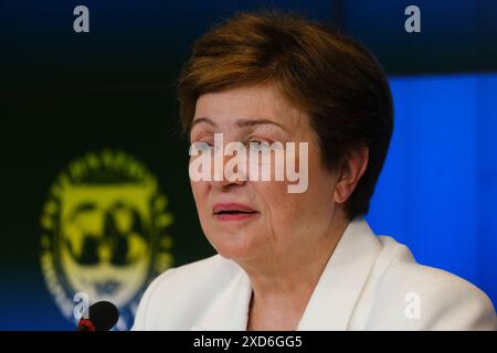 Luxembourg, Luxembourg. 20 juin 2024. Kristalina Georgieva, directrice générale du Fonds monétaire international (FMI), intervient lors d’une conférence de presse à la suite d’une réunion de l’Eurogroupe à Luxembourg, le jeudi 20 juin 2024. Crédit : ALEXANDROS MICHAILIDIS/Alamy Live News Banque D'Images