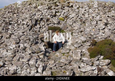 Barpa Langass, un cairn chambré néolithique sur l'île de North Uist dans les Hébrides extérieures de l'Écosse, Royaume-Uni - référence de grille 57°34'14"N 7°17'30"W Banque D'Images