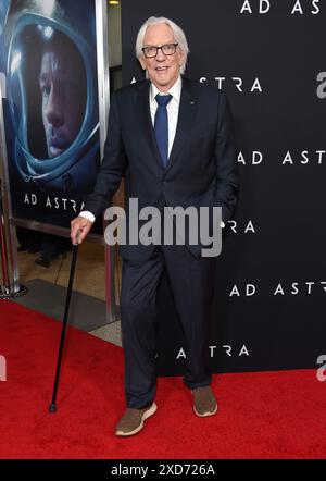 Hollywood, États-Unis. 20 juin 2024. L'acteur canadien Donald Sutherland, 88 ans, est décédé le 20 juin 2024 à Maimi, Floria, après une longue maladie.------------------------------------------------------- Donald Sutherland arrive à la projection spéciale 'ad Astra' au Cinerama Dome le 18 septembre 2019 à Hollywood, CA. © O'Connor/AFF-USA.com crédit : AFF/Alamy Live News Banque D'Images