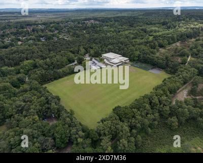 Vue aérienne du centre de loisirs Lightwater, Lightwater Country Park, Bagshot, Royaume-Uni. Banque D'Images