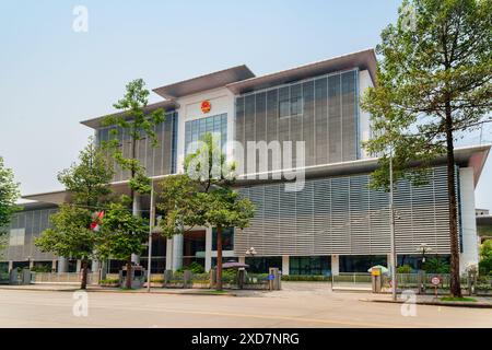 Hanoi, Vietnam - 19 avril 2019 : vue panoramique du Bureau de l'Assemblée nationale du Vietnam. Hanoi est une destination touristique populaire de l'Asie. Banque D'Images