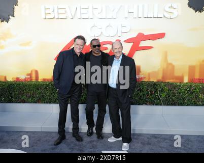 Los Angeles, États-Unis. 20 juin 2024. (G-d) juge Reinhold, Eddie Murphy et John Ashton à la COP de BEVERLY HILLS : première mondiale AXEL F au Wallis Annenberg Center for the Performing Arts à Beverly Hills, CA, le jeudi 20 juin 2024. (Photo de Sthanlee B. Mirador/Sipa USA) crédit : Sipa USA/Alamy Live News Banque D'Images