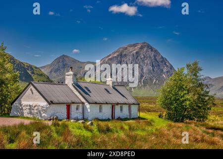 Vue estivale vers Buachaille Etive Mor depuis le Black Croft, Glencoe Banque D'Images