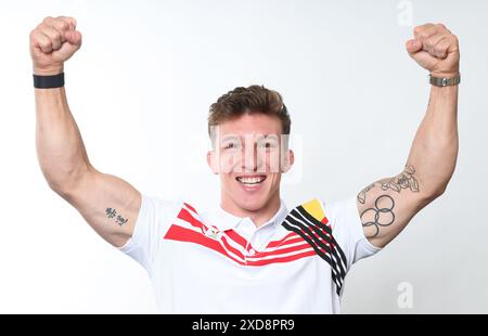 Bruxelles, Belgique. 21 juin 2024. Le judoka belge Jorre Verstraeten photographié lors d’une séance photo pour le Comité Olympique belge BOIC - COIB avant les Jeux Olympiques de Paris 2024, à Bruxelles, vendredi 21 juin 2024. BELGA PHOTO VIRGINIE LEFOUR crédit : Belga News Agency/Alamy Live News Banque D'Images