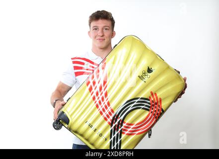 Bruxelles, Belgique. 21 juin 2024. Le judoka belge Jorre Verstraeten photographié lors d’une séance photo pour le Comité Olympique belge BOIC - COIB avant les Jeux Olympiques de Paris 2024, à Bruxelles, vendredi 21 juin 2024. BELGA PHOTO VIRGINIE LEFOUR crédit : Belga News Agency/Alamy Live News Banque D'Images