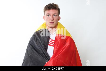 Bruxelles, Belgique. 21 juin 2024. Le judoka belge Jorre Verstraeten photographié lors d’une séance photo pour le Comité Olympique belge BOIC - COIB avant les Jeux Olympiques de Paris 2024, à Bruxelles, vendredi 21 juin 2024. BELGA PHOTO VIRGINIE LEFOUR crédit : Belga News Agency/Alamy Live News Banque D'Images