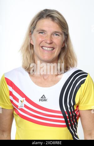 Bruxelles, Belgique. 21 juin 2024. L’entraîneur belge Tine Deckers photographié lors d’une séance photo pour le Comité Olympique belge BOIC - COIB avant les Jeux Olympiques de Paris 2024, à Bruxelles, vendredi 21 juin 2024. BELGA PHOTO VIRGINIE LEFOUR crédit : Belga News Agency/Alamy Live News Banque D'Images
