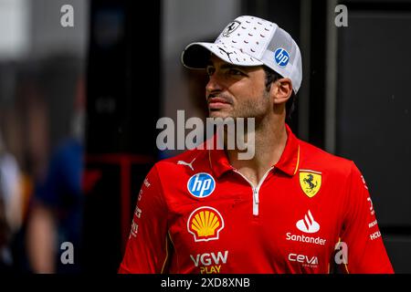 Montmelo, Espagne, 21 juin 2024, Carlos Sainz, de l'Espagne, concourt pour Ferrari. The Build Up, 10e manche du championnat de formule 1 2024. Crédit : Michael Potts/Alamy Live News Banque D'Images