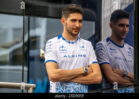 Montmelo, Espagne, 21 juin 2024, Esteban Ocon, de France, concourt pour Alpine . The Build Up, 10e manche du championnat de formule 1 2024. Crédit : Michael Potts/Alamy Live News Banque D'Images