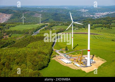 Vue aérienne, chantier de construction du parc éolien de Stoppelberg, entre Hohenlimburg et Brechtefeld, nouvelles éoliennes dans la zone forestière endommagée par la forêt, Dahl, Banque D'Images