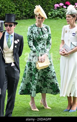 Ascot, Royaume-Uni. 21 juin 2024. Princesse Béatrice assiste au quatrième jour du Royal Ascot, hippodrome d'Ascot. Crédit : Doug Peters/EMPICS/Alamy Live News Banque D'Images