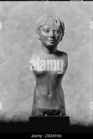Sculpture appartenant à Albert Rothbart. Collection de photographies Genthe. Banque D'Images
