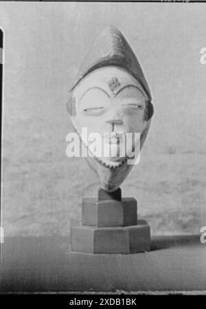 Sculpture appartenant à Albert Rothbart. Collection de photographies Genthe. Banque D'Images
