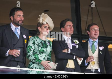 Ascot, Berkshire, Royaume-Uni. 21 juin 2024. Princesse Béatrice, son mari Edoardo Mapelli Mozzi et d'autres au Royal Ascot jour 4 à l'hippodrome d'Ascot dans le Berkshire. Crédit : Imageplotter/Alamy Live News Banque D'Images