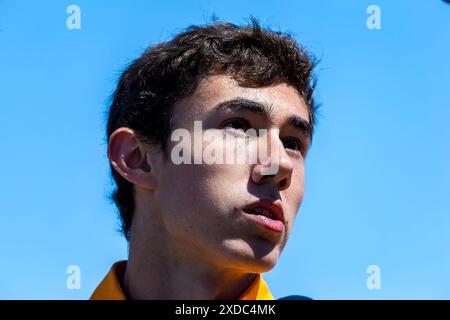Salinas, Californie, États-Unis. 21 juin 2024. NTT INDYCAR, pilote de LA SÉRIE NTT, NOLAN SIEGEL (78) de Palo Alto, Californie, donne une interview aux médias lors du Firestone Grand Prix de Monterey week-end à WeatherTech Raceway Laguna Seca à Salinas, CA. (Crédit image : © Walter G. Arce Sr./ASP via ZUMA Press Wire) USAGE ÉDITORIAL SEULEMENT! Non destiné à UN USAGE commercial ! Banque D'Images