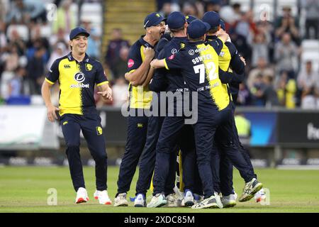 Durham célèbre la victoire lors du Vitality T20 Blast match entre Durham et Yorkshire Vikings au Seat unique Riverside, Chester le Street le vendredi 21 juin 2024. (Photo : Robert Smith | mi News) crédit : MI News & Sport /Alamy Live News Banque D'Images