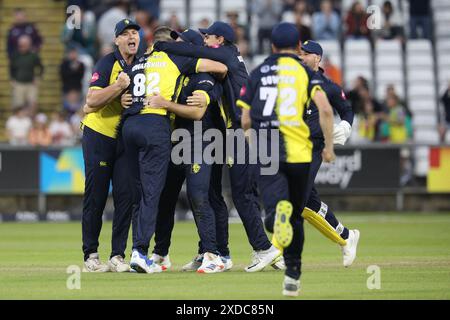 Durham célèbre la victoire lors du Vitality T20 Blast match entre Durham et Yorkshire Vikings au Seat unique Riverside, Chester le Street le vendredi 21 juin 2024. (Photo : Robert Smith | mi News) crédit : MI News & Sport /Alamy Live News Banque D'Images