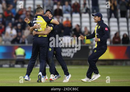 Durham célèbre la victoire lors du Vitality T20 Blast match entre Durham et Yorkshire Vikings au Seat unique Riverside, Chester le Street le vendredi 21 juin 2024. (Photo : Robert Smith | mi News) crédit : MI News & Sport /Alamy Live News Banque D'Images