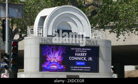 Los Angeles, Californie, USA 20 juin 2024 4 juillet spectaculaire avec Harry Connick Jr. Hollywood Bowl concerts Marquee le 20 juin 2024 à Los Angeles, Californie, États-Unis. Photo de Barry King/Alamy Stock photo Banque D'Images