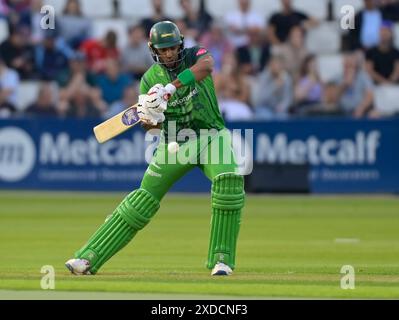 NORTHAMPTON, ROYAUME-UNI. , . RISHI PATEL Leicestershire Foxes en action de frappe lors du T20 Vitality Blast match entre Northamptonshire Steelbacks vs Leicestershire Foxes au County Ground de Northampton, Angleterre crédit : PATRICK ANTHONISZ/Alamy Live News Banque D'Images