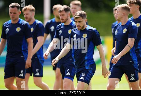 L'écossais James Forrest lors d'une séance d'entraînement au Stadion am Groben à Garmisch-Partenkirchen, Allemagne. Date de la photo : samedi 22 juin 2024. Banque D'Images