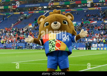 Albart, mascotte officielle de l'UEFA EURO 2024 lors de l'UEFA EURO 2024 - Espagne vs Italie, Championnat d'Europe de football de l'UEFA à Gelsenkirchen, Allemagne, le 20 juin 2024 Banque D'Images