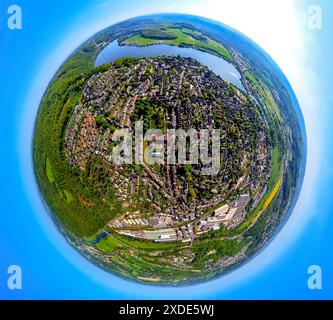 Vue aérienne, vue sur la ville et le centre-ville médiéval de Freiheit, Harkortsee avec camping Wassersportverein und Campingverein Hagen e.V., terre glo Banque D'Images