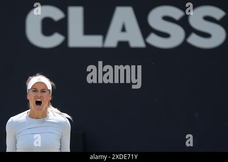 Yulia Putintseva réagit après avoir battu Elisabetta Cocciaretto en demi-finale féminine, au huitième jour du Rothesay Classic à Edgbaston Priory Club, Birmingham. Date de la photo : samedi 22 juin 2024. Banque D'Images