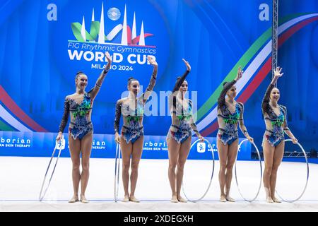 Assago, Italie. 21 juin 2024. Team Italy pendant la Coupe du monde de gymnastique rythmique FIG, au Forum Unipol, Milan le 21 juin 2024 pendant gymnastique rythmique - Coupe du monde 2024 Groupe 5 Hoops, gymnastique à Assago, Italie, 21 juin 2024 crédit : Agence photo indépendante Srl/Alamy Live News Banque D'Images