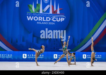 Assago, Italie. 21 juin 2024. Team Italy pendant la Coupe du monde de gymnastique rythmique FIG, au Forum Unipol, Milan le 21 juin 2024 pendant gymnastique rythmique - Coupe du monde 2024 Groupe 5 Hoops, gymnastique à Assago, Italie, 21 juin 2024 crédit : Agence photo indépendante Srl/Alamy Live News Banque D'Images