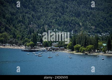 Neuquén, Argentine ; 01-06-2022 : Lago de Lacar, San Martín de Los Andes. Foto : Axel Lloret Banque D'Images