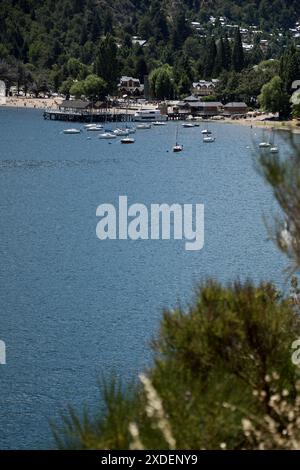 Neuquén, Argentine ; 01-06-2022 : Lago de Lacar, San Martín de Los Andes. Foto : Axel Lloret Banque D'Images