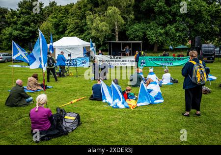 marche de l'indépendance vers Bannockburn organisée par All Under One Banner pour commémorer la victoire de Robert Bruce sur l'armée anglaise les 23 et 24 Banque D'Images