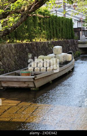 Takasebune à Takase River à Kyoto, Japon Banque D'Images