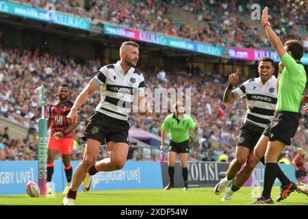 Twickenham, Londres, Royaume-Uni. 22 juin 2024. Jonny May of Barbarians court en première mi-temps lors du match de la Killick Cup entre les Barbarians et les Fidji au Twickenham Stadium, Twickenham, Royaume-Uni, le 22 juin 2024. Photo de Phil Hutchinson. Utilisation éditoriale uniquement, licence requise pour une utilisation commerciale. Aucune utilisation dans les Paris, les jeux ou les publications d'un club/ligue/joueur. Crédit : UK Sports pics Ltd/Alamy Live News Banque D'Images