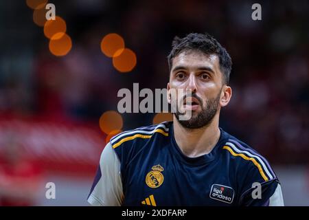 Murcie, Espagne. 12 juin 2024. Basket Ligue espagnole entre UCAM CB vs Real Madrid, troisième match pour le titre de la ligue, au Palacio de los Deport Banque D'Images