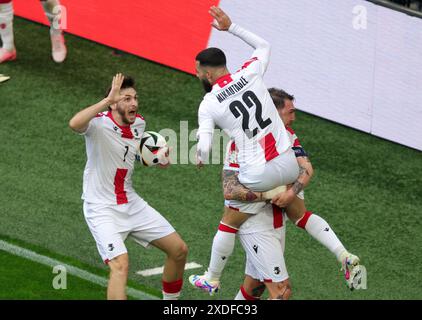 Georges Mikautadze de Georgia bejubelt sein erstes Tor fŸr Seine mannschaft UEFA EURO 2024 match de phase de groupes entre Turkiye et la Géorgie au Dortmund Football Arena le 18 juin 2024 à Dortmund, Allemagne. Vorrundenspiel TŸrkei vs Georgien Copyright by : Sampics photographie Bierbaumstrasse 6 81243 MŸnchen TEL. : ++49/89/82908620 , FAX : ++49/89/82908621 , E-mail : sampics@t-online.de Bankverbindung : Hypoor einsbank MŸnchen Konto : 1640175229 , BLZ 70020270 IBAN : DE78700202701640175229 BIC : HYVEDEMMXXX weitere motive finden sie unter : www.augenklick.de© diebilderwelt / Alamy Stock Banque D'Images