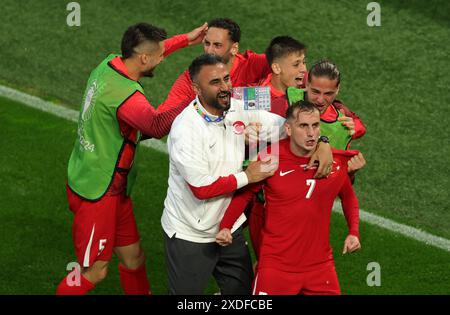 Kerem AktŸrkoglu de Turkiye jubelt Ÿber sein drittes Tor fŸr Seine Mannschaft UEFA EURO 2024 match de phase de groupes entre Turkiye et Georgia au Dortmund Football Arena le 18 juin 2024 à Dortmund, Allemagne. Vorrundenspiel TŸrkei vs Georgien Copyright by : Sampics photographie Bierbaumstrasse 6 81243 MŸnchen TEL. : ++49/89/82908620 , FAX : ++49/89/82908621 , E-mail : sampics@t-online.de Bankverbindung : Hypoor einsbank MŸnchen Konto : 1640175229 , BLZ 70020270 IBAN : DE78700202701640175229 BIC : HYVEDEMMXXX weitere motive finden sie unter : www.augenklick.de© diebilderwelt / Alamy Stock Banque D'Images