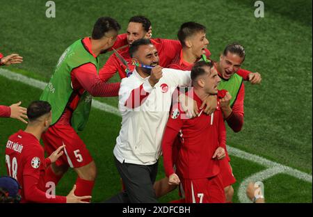 Kerem AktŸrkoglu de Turkiye jubelt Ÿber sein drittes Tor fŸr Seine Mannschaft UEFA EURO 2024 match de phase de groupes entre Turkiye et Georgia au Dortmund Football Arena le 18 juin 2024 à Dortmund, Allemagne. Vorrundenspiel TŸrkei vs Georgien Copyright by : Sampics photographie Bierbaumstrasse 6 81243 MŸnchen TEL. : ++49/89/82908620 , FAX : ++49/89/82908621 , E-mail : sampics@t-online.de Bankverbindung : Hypoor einsbank MŸnchen Konto : 1640175229 , BLZ 70020270 IBAN : DE78700202701640175229 BIC : HYVEDEMMXXX weitere motive finden sie unter : www.augenklick.de© diebilderwelt / Alamy Stock Banque D'Images