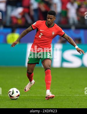 Le Portugais Nelson Semedo en action lors du match du Groupe F de l'UEFA Euro 2024 au BVB Stadion Dortmund, en Allemagne. Date de la photo : samedi 22 juin 2024. Banque D'Images