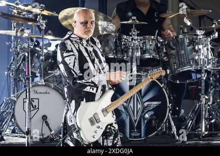 The Smashing Pumpkins, Konzert in der Wuhlheide, Berlin, 22.06.2024 Billy Corgan, Sänger von The Smashing Pumpkins live auf the World is a Vampire Tour in der Berliner Parkbühne Wuhlheide AM 22.06.2024. Berlin Parkbühne Wuhlheide *** The Smashing Pumpkins, concert à Wuhlheide, Berlin, 22 06 2024 Billy Corgan, chanteur des Smashing Pumpkins Live on the World is a Vampire Tour à Parkbühne Wuhlheide le 22 06 2024 Berlin Parkbühne Wuhlheide Copyright : xBenxKriemannx Banque D'Images