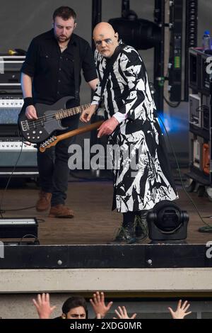 The Smashing Pumpkins, Konzert in der Wuhlheide, Berlin, 22.06.2024 Billy Corgan, Sänger von The Smashing Pumpkins live auf the World is a Vampire Tour in der Berliner Parkbühne Wuhlheide AM 22.06.2024. Berlin Parkbühne Wuhlheide *** The Smashing Pumpkins, concert à Wuhlheide, Berlin, 22 06 2024 Billy Corgan, chanteur des Smashing Pumpkins Live on the World is a Vampire Tour à Parkbühne Wuhlheide le 22 06 2024 Berlin Parkbühne Wuhlheide Copyright : xBenxKriemannx Banque D'Images