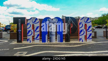 TAMPA, FLORIDE - 3 mai 2024 : avec 2 aéroports, 100 miles de plages, un port de croisière et de nombreuses attractions, la région de Tampa, St Pete, Clearwater est l'un des Banque D'Images