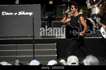 College Grove, Tennessee, États-Unis. 22 juin 2024. Dan et Shay se produisent le jour 2 du tournoi de golf LIV au Grove. (Crédit image : © Camden Hall/ZUMA Press Wire) USAGE ÉDITORIAL SEULEMENT! Non destiné à UN USAGE commercial ! Crédit : ZUMA Press, Inc/Alamy Live News Banque D'Images