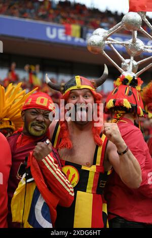 Cologne, Allemagne. 22 juin 2024. Supporters (Belgique) lors du match UEFA Euro Allemagne 2024 entre Belgique 2-0 Roumanie au stade de Cologne le 22 juin 2024 à Cologne, Allemagne. Crédit : Maurizio Borsari/AFLO/Alamy Live News Banque D'Images