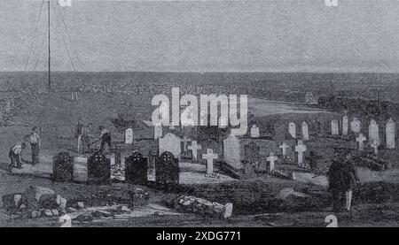 Pendant la guerre de Crimée, une estampe montre le cimetière sur Cathcart Hill. Le champ est rempli de croix blanches marquant les tombes des soldats. Les ouvriers au premier plan préparent d'autres tombes tandis qu'un mât de drapeau au loin laisse entrevoir une présence militaire. Cette image offre une vision solennelle de la dure réalité de la guerre et du devoir d'enterrer les morts. Banque D'Images